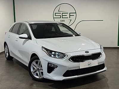 Kia Ceed / cee'd ** 1.6 CRDi ** GPS ** Garantie 12 mois **