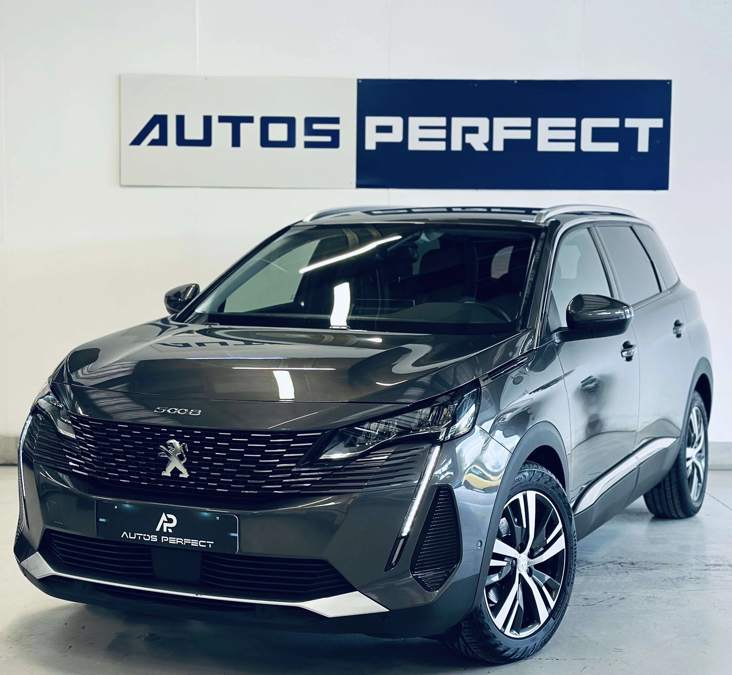 Peugeot 5008 1.2 BOITE AUTO 7 PLACES CAMERA CARPLAY 1ER PROPRIO