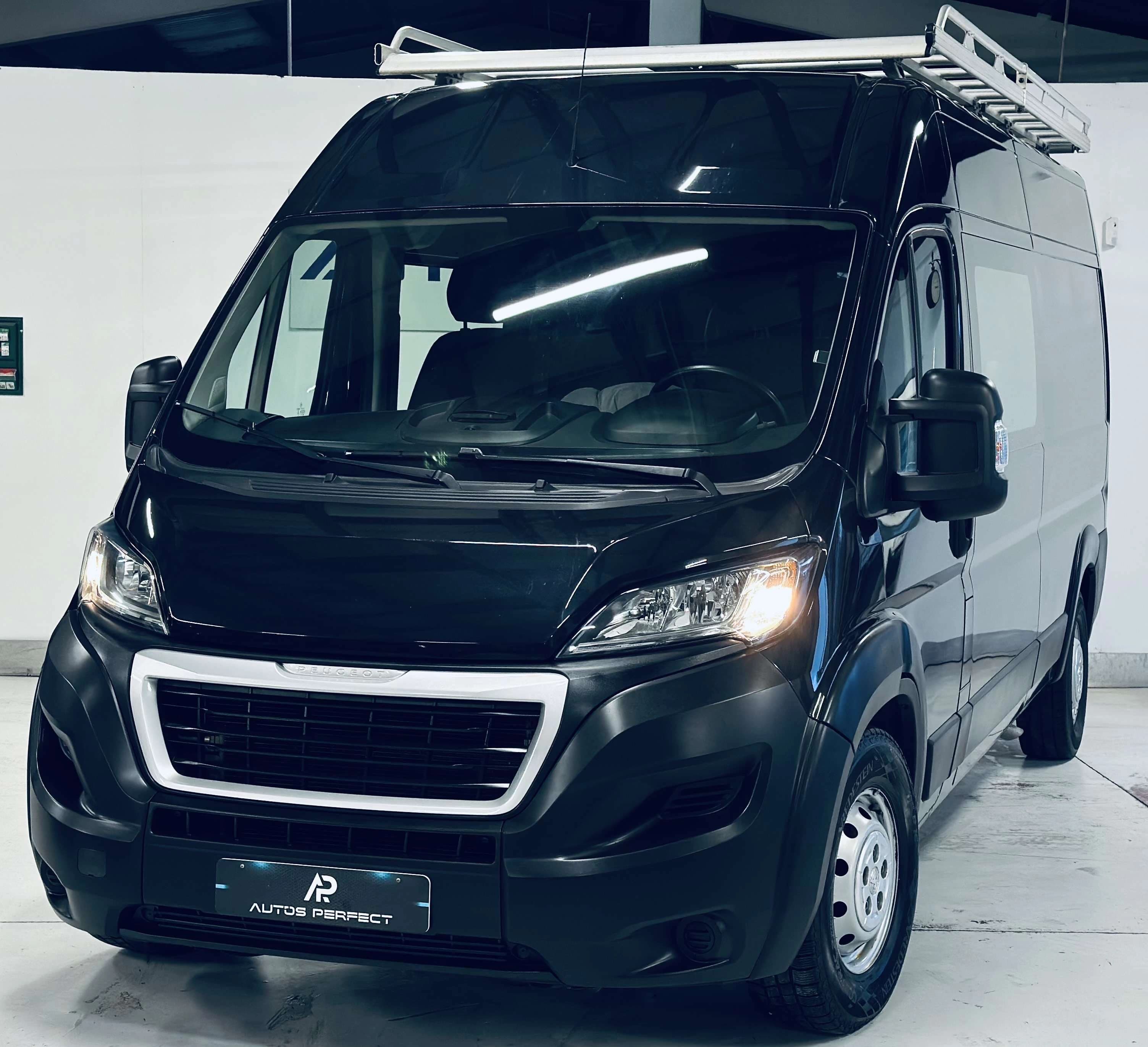 Peugeot Boxer 2.2 BlueHDi L3H2 165cv DOUBLE CABINE 6 PLACES