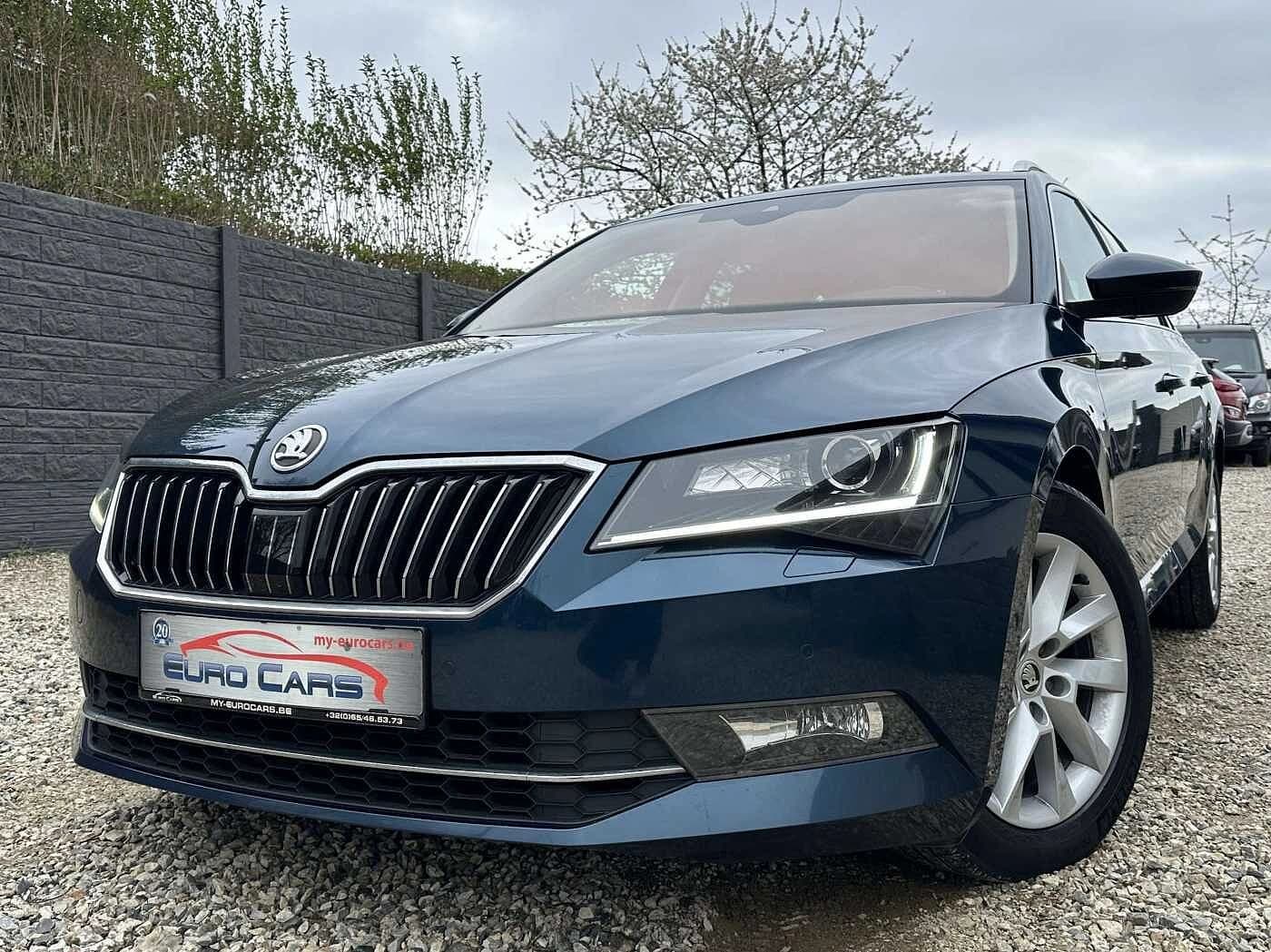 SKODA Superb Combi 1.6 CR TDi Ambition DSG CUIR/XENON/LED/CARPLAY/CAMERA/GPS/ADAPTATIVE CRUIS